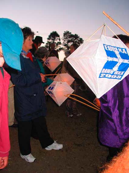 Lantern Carriers, Sunday 7 December 2003